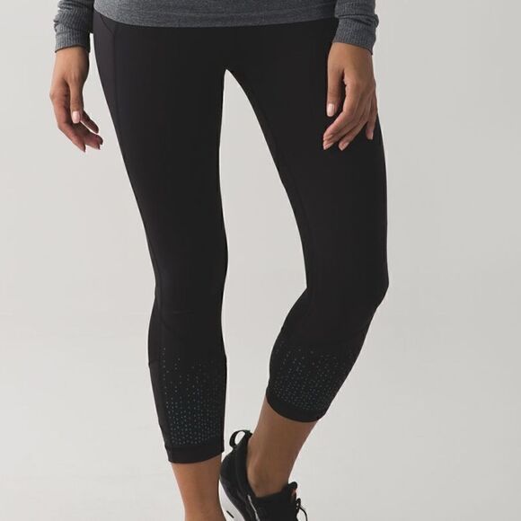 Lululemon Pace Rival Crop *Lights Out - Picture 2 of 8